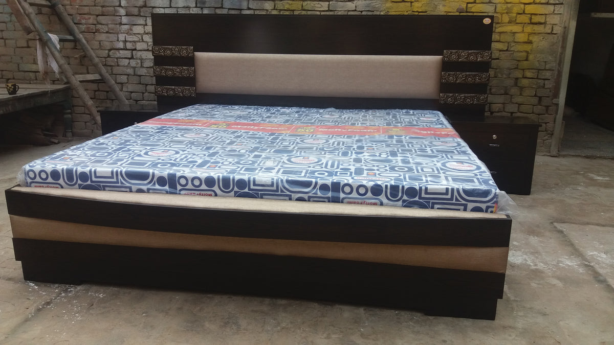 DB 006 – Luxury Black Bedroom Set