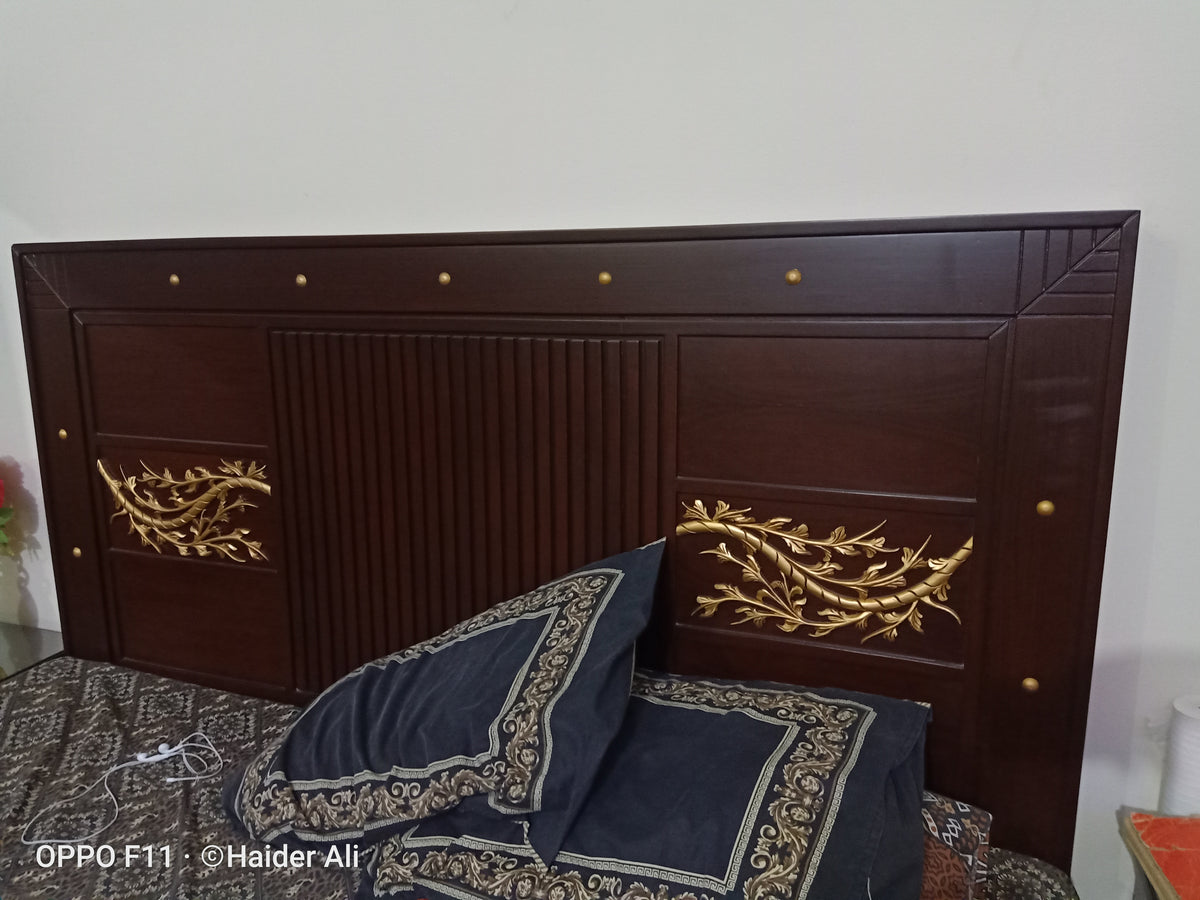 DB 008 – Luxury Bed with Dressing Set