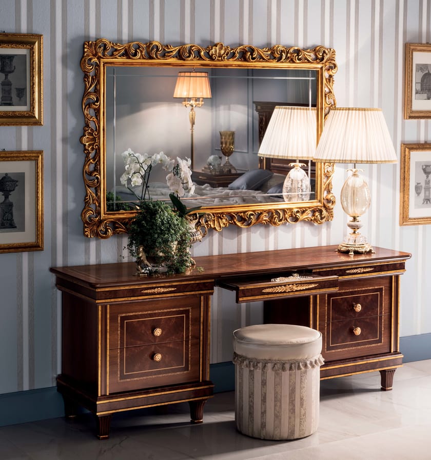 Console with Mirror Collection
