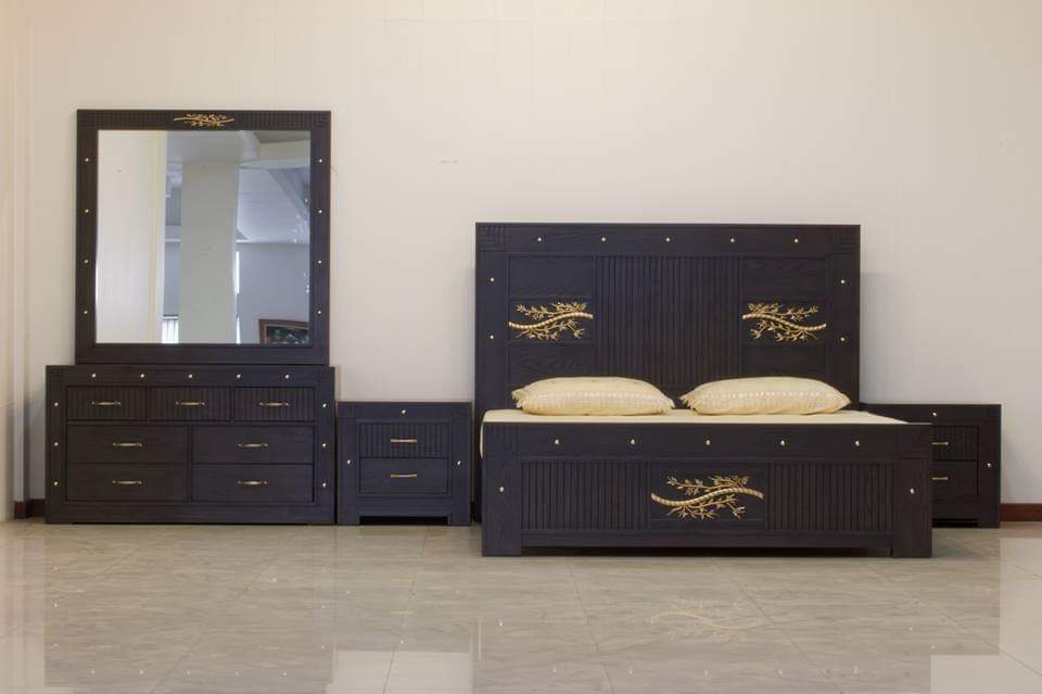 DB 008 – Luxury Bed with Dressing Set