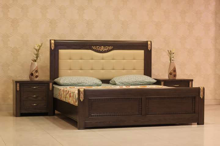 DB 012 – Double Bed with 2 Side Tables
